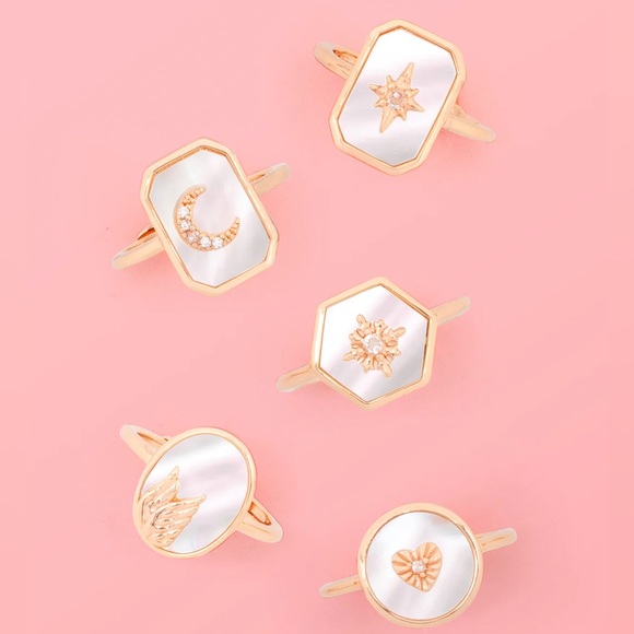 Gingerbread House jewelry Bath Bomb - Mother of Pearl Ring Collection - Picture 6 of 7